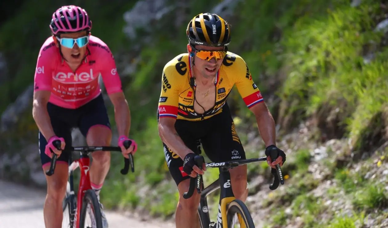 Geraint Thomas y Primoz Roglic en una etapa del Giro de Italia 2023