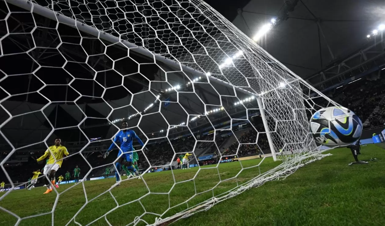 Momento del gol de Colombia ante Senegal en el Mundial sub 20 de Argentina
