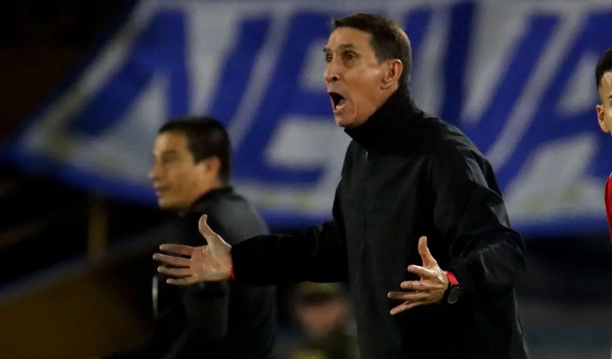 Alexandre Guimaraes, técnico brasileño