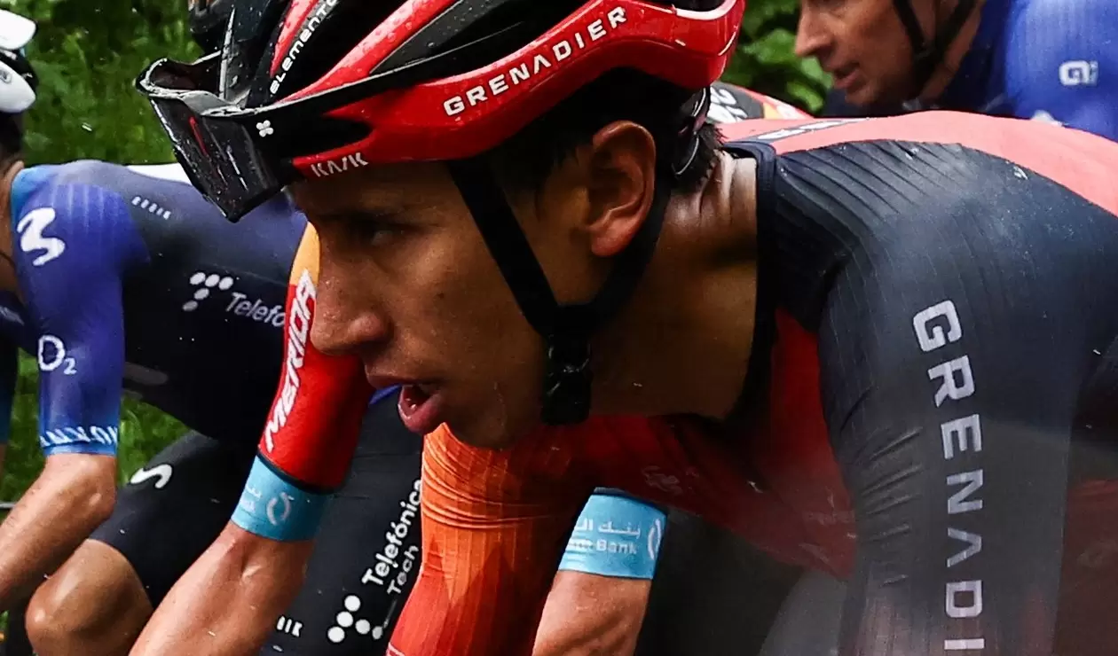 Egan Bernal, de Ineos, sufriendo en el Tour de Francia 2023