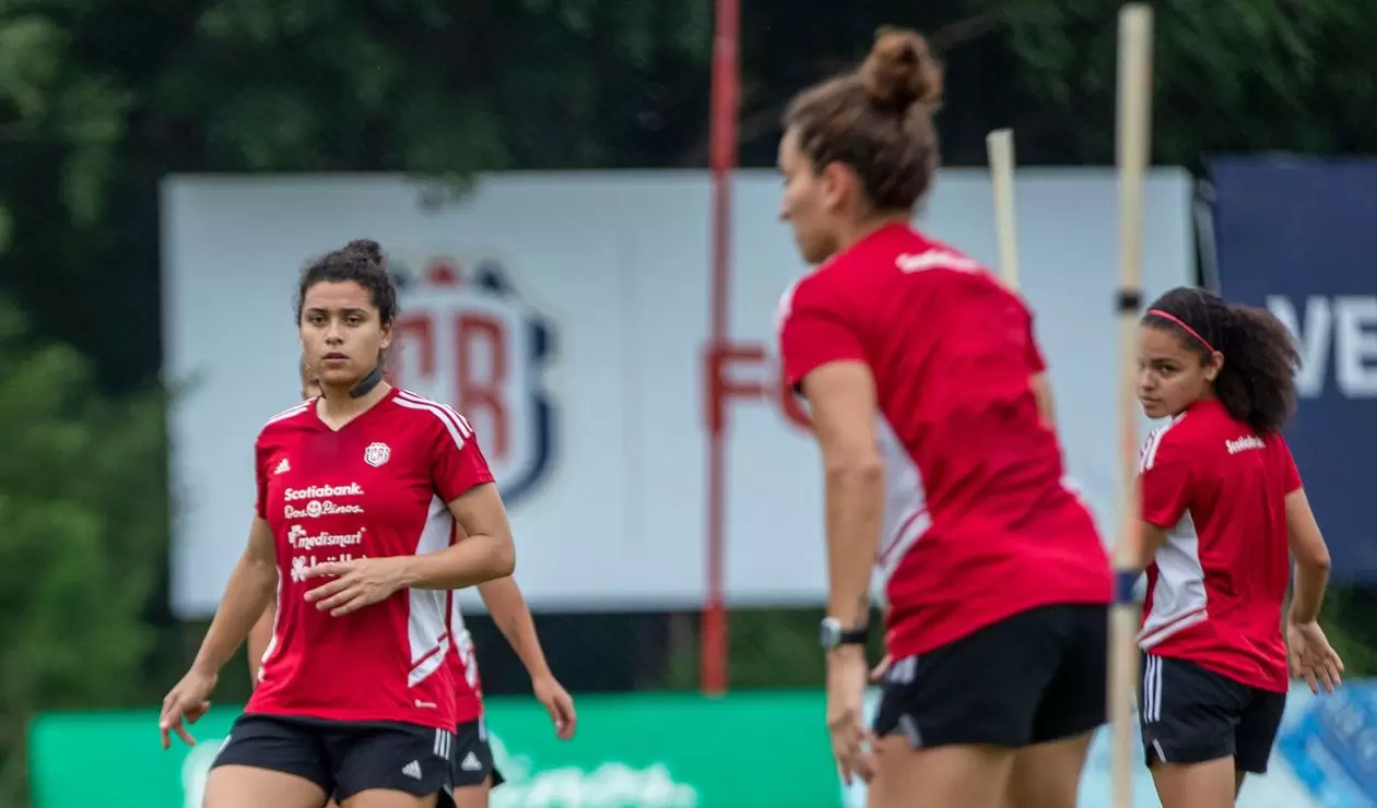 Selección femenina de Costa Rica