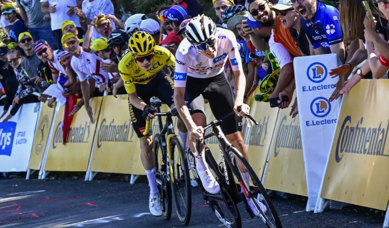 Pogacar y Vingegaard en el Tour de Francia