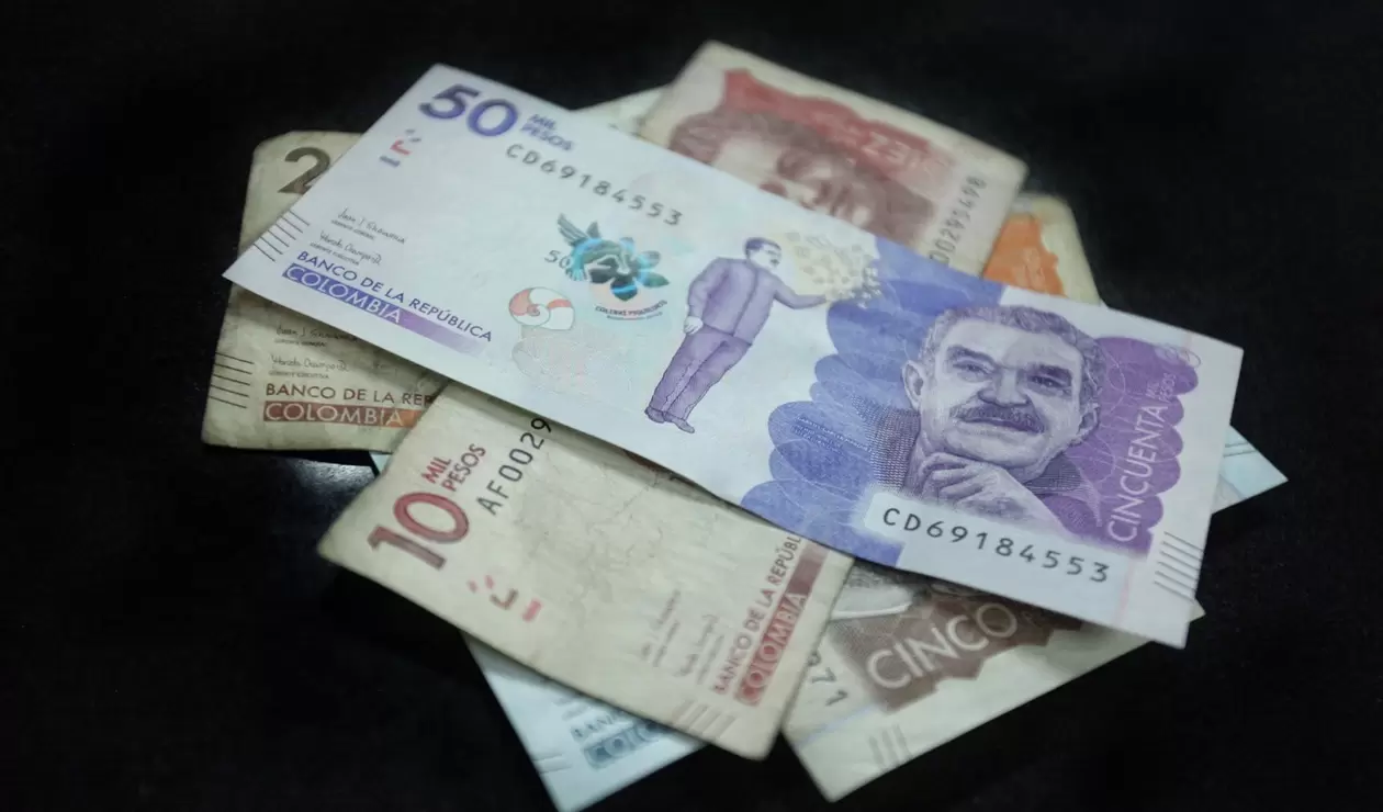 Billetes / Billetes Colombianos / Pesos colombianos / Dinero / Plata / Peso Colombiano / Pesos 