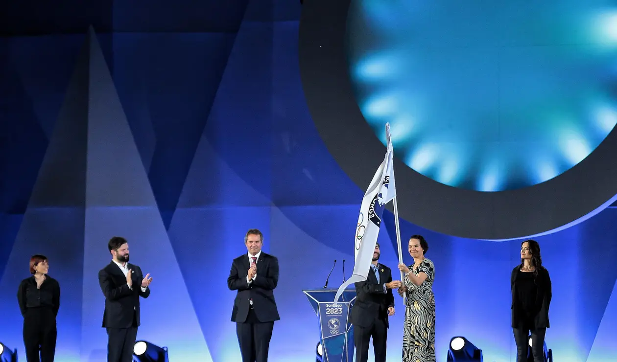 Colombia recibe la bandera para los Juegos Panamericanos