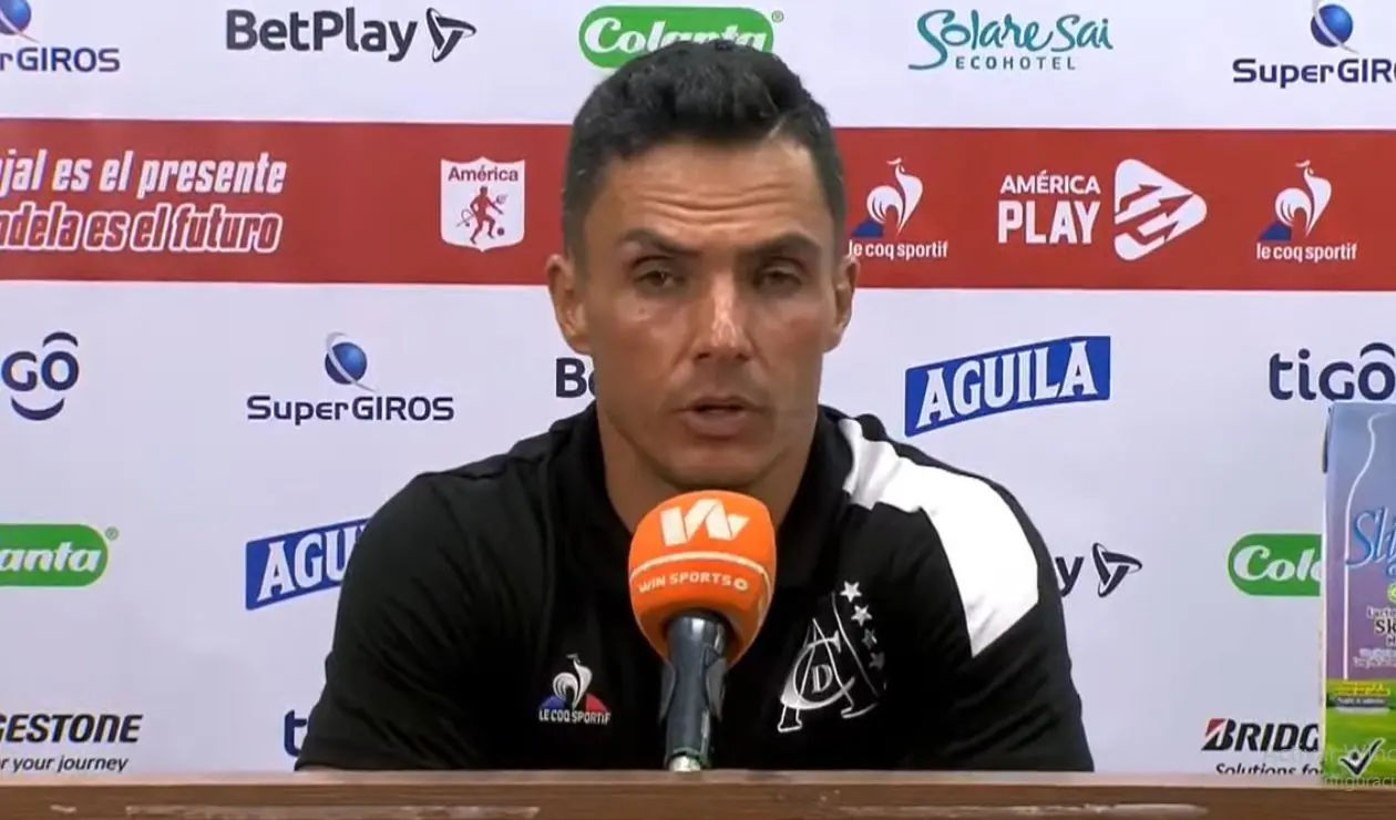 Lucas González, técnico de Medellín
