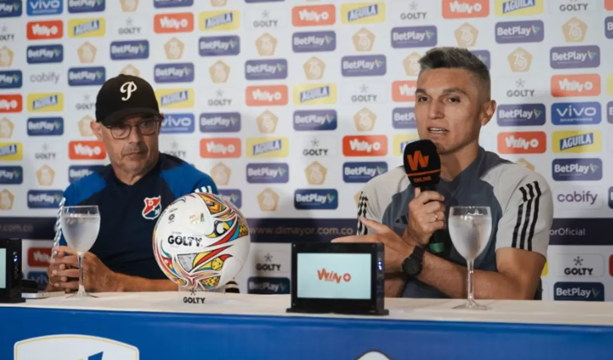 Alfredo Arias y Daniel Torres en conferencia de prensa previo a la final de la Liga 