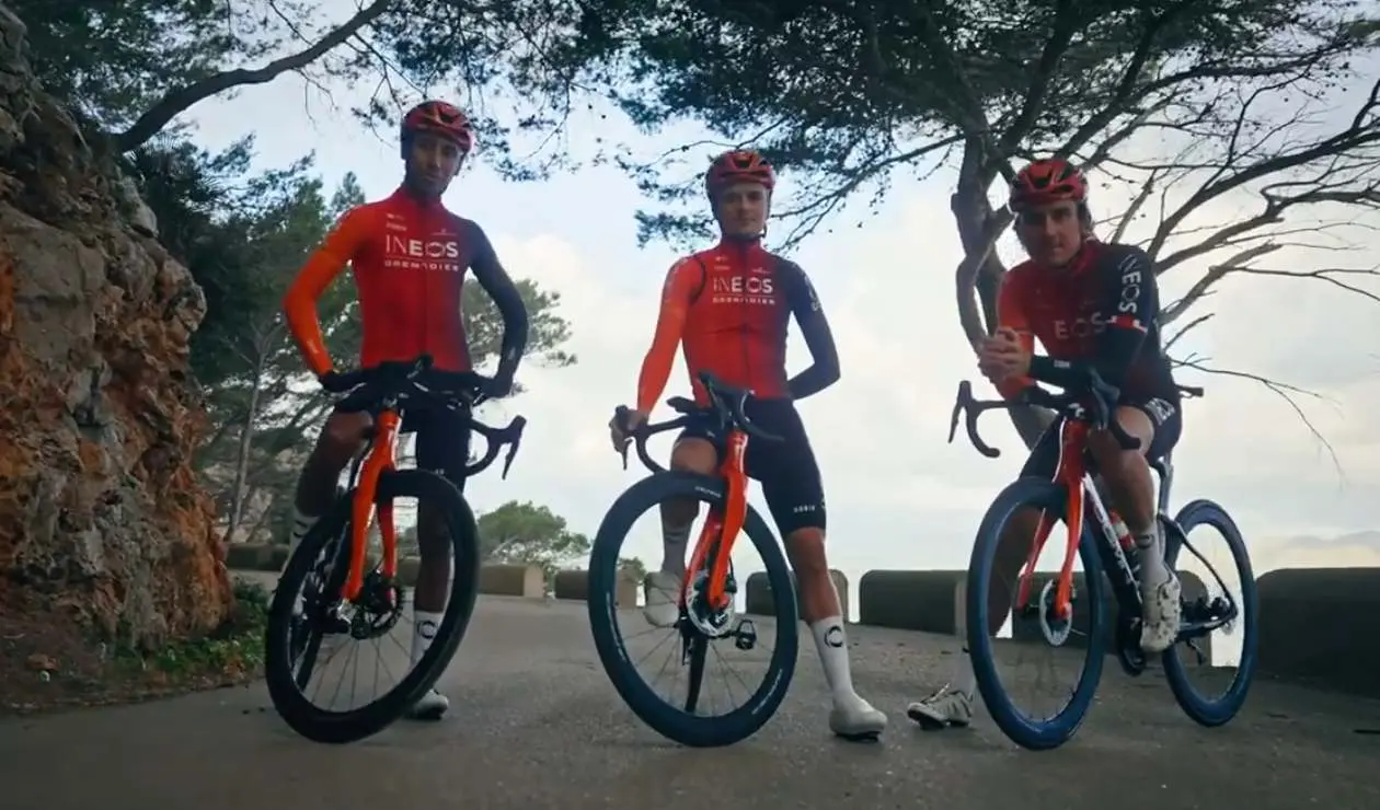 INEOS Grenadiers presentó su uniforme para 2024