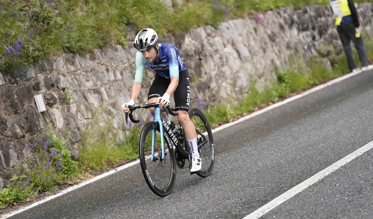 Vendrame ganó la etapa 19 del Giro de Italia