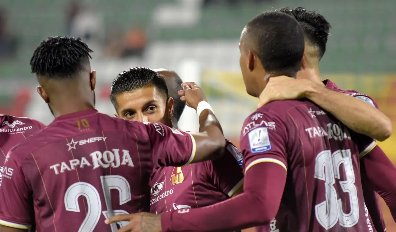 ¡Una gigante europea! Tolima tendría nueva marca deportiva en el 2025