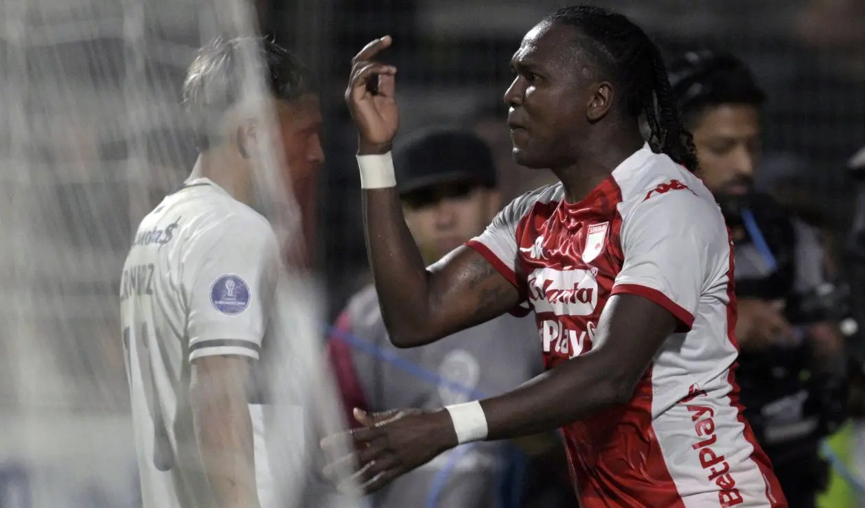 Hugo Rodallega pide disculpas a hinchas de Santa Fe