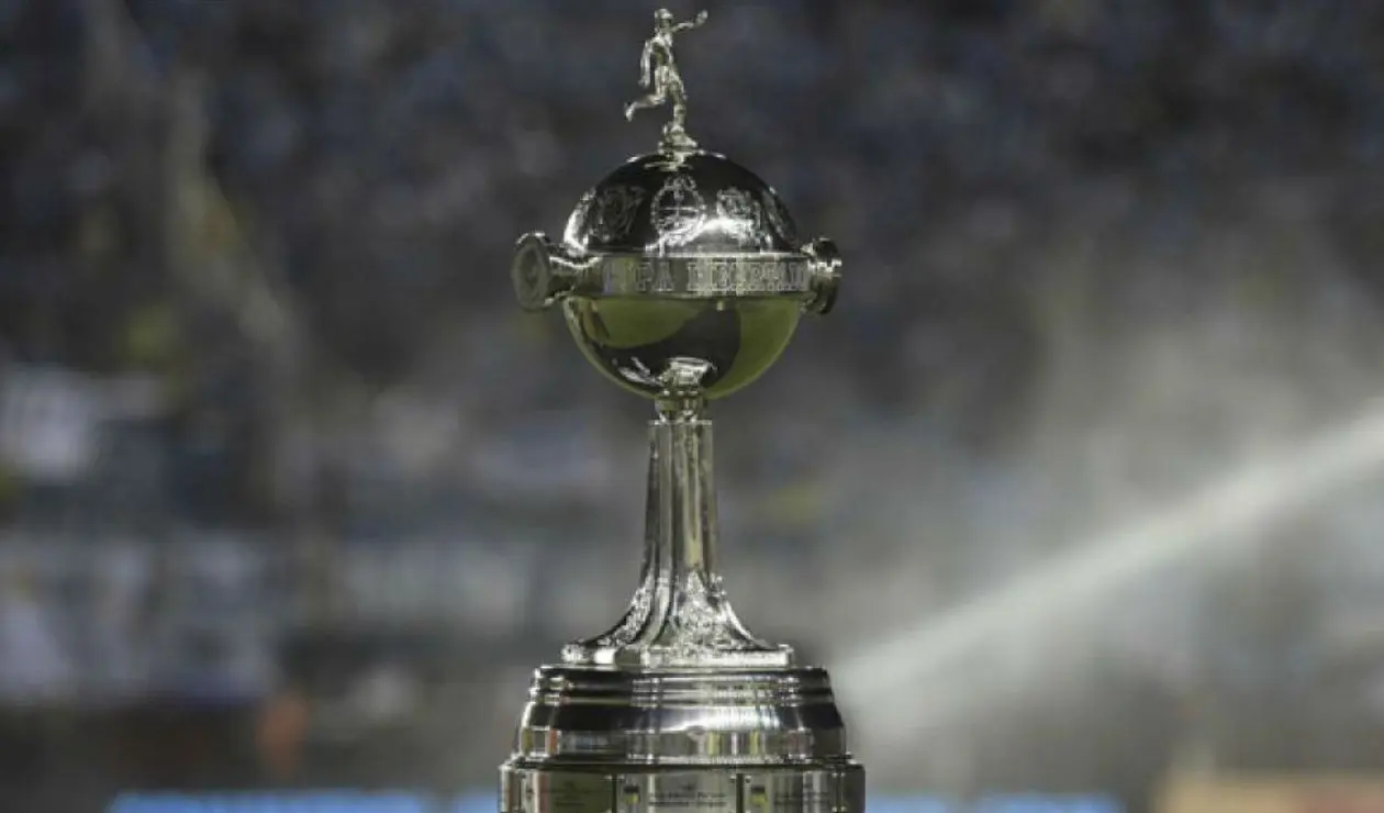 Polémica en CONMEBOL: equipo histórico habría sido ayudado para clasificar a Libertadores