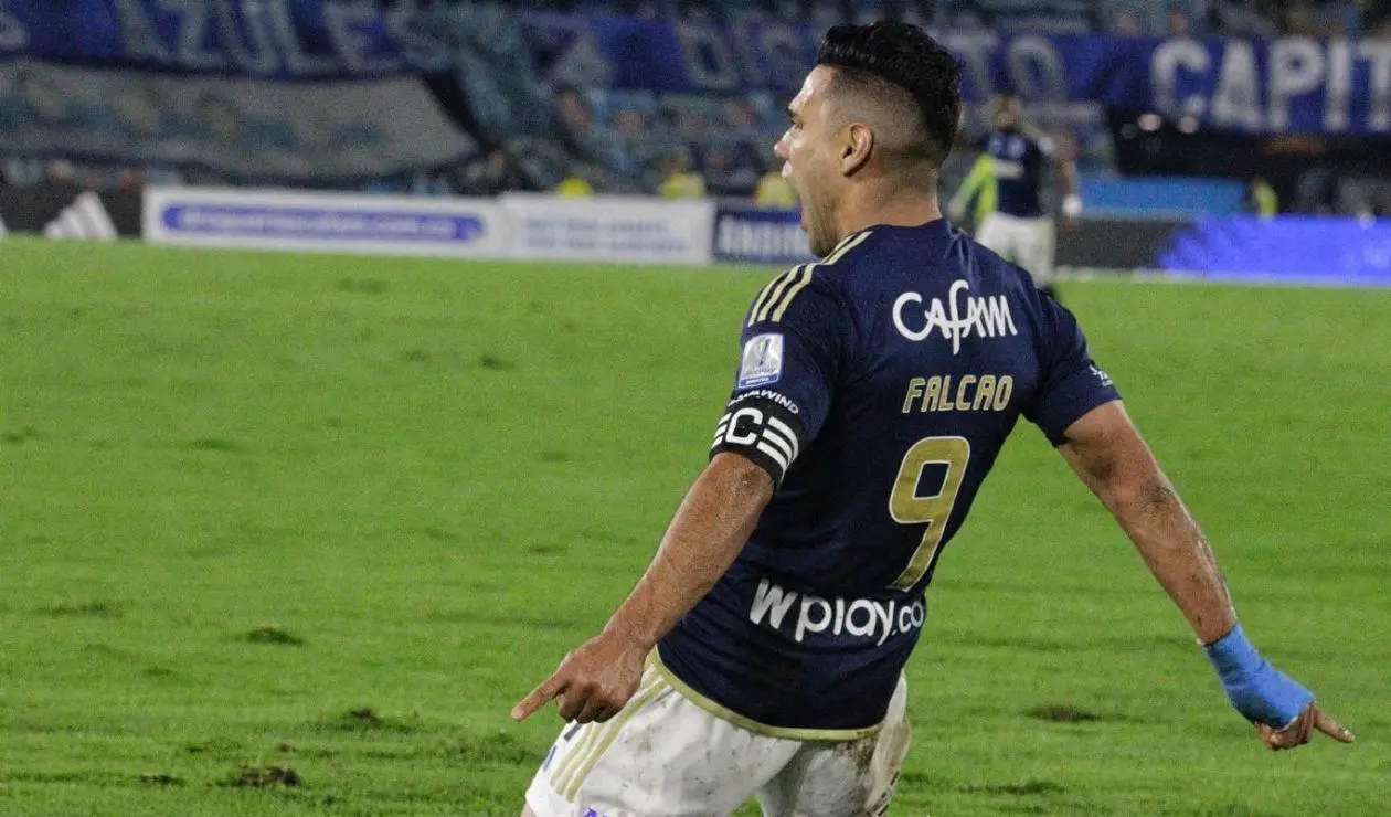 Falcao celebrando gol con Millonarios
