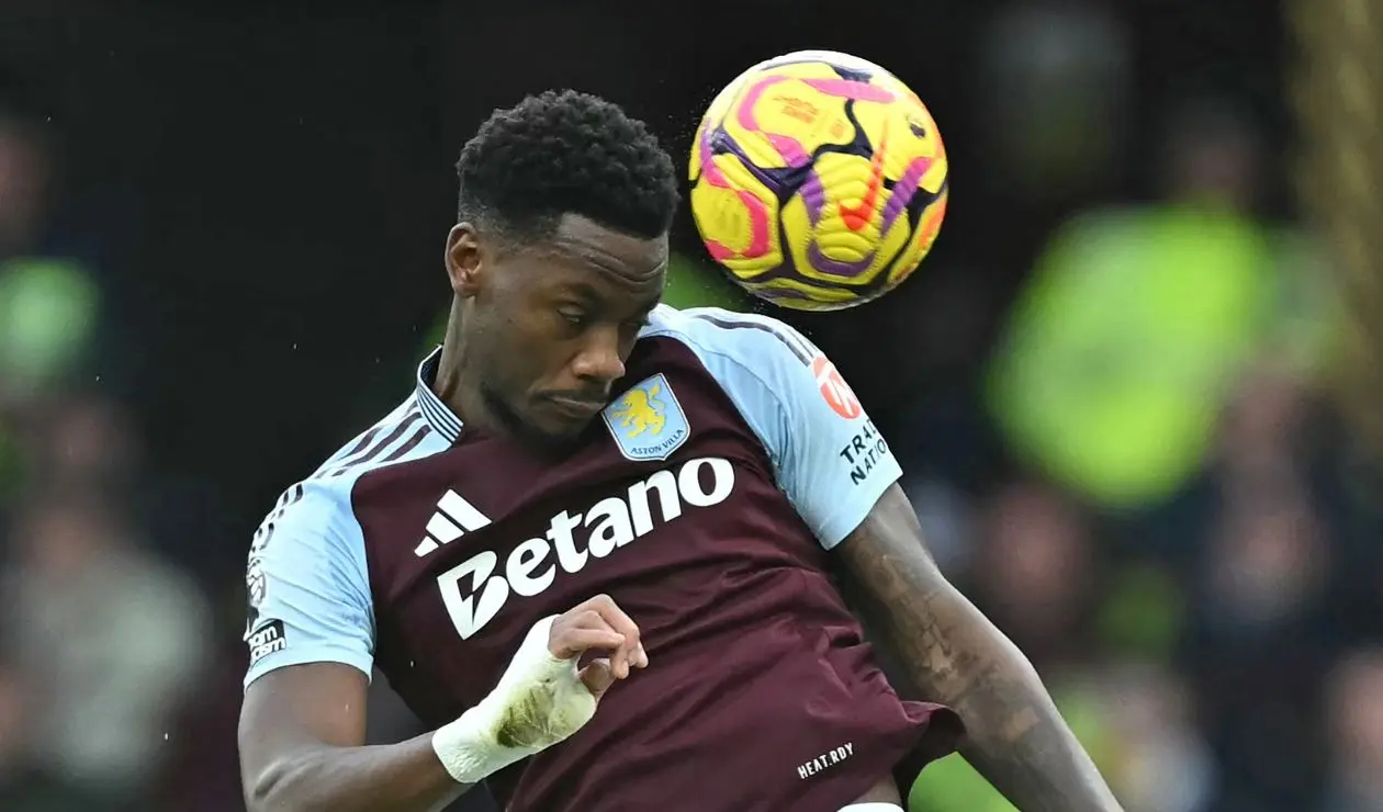Jhon Durán con Aston Villa