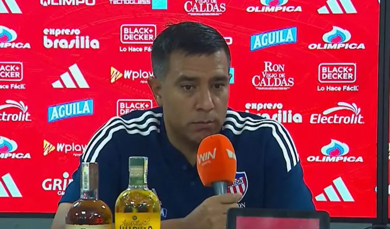 César Farías, técnico de Junior