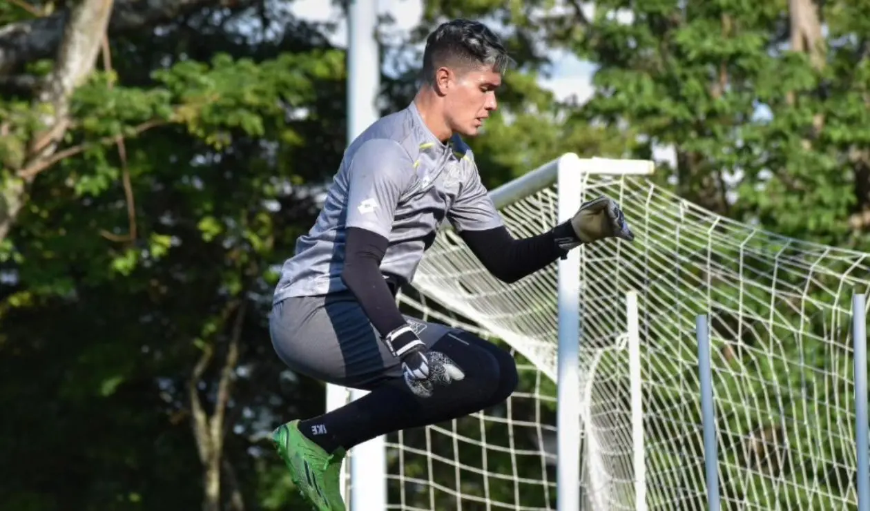 Aldair Quintana en entrenamiento