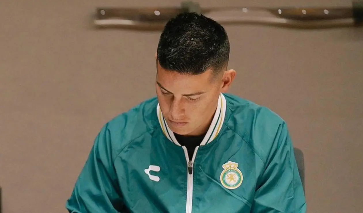James Rodríguez con el Club León