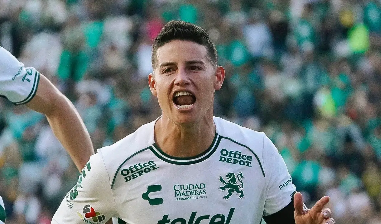 James Rodríguez con Club León