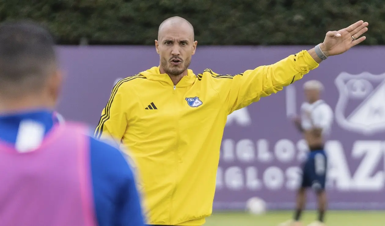 David González, técnico de fútbol