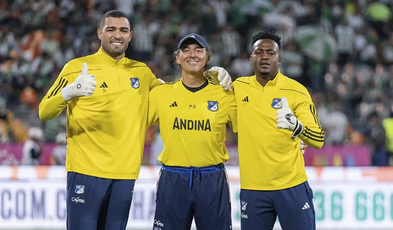 Arqueros de Millonarios en el Atanasio