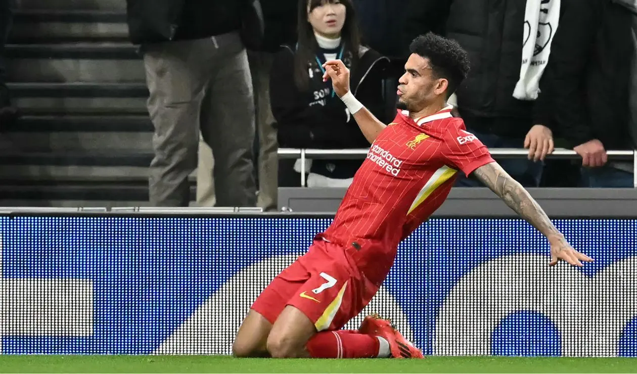 Luis Díaz con Liverpool