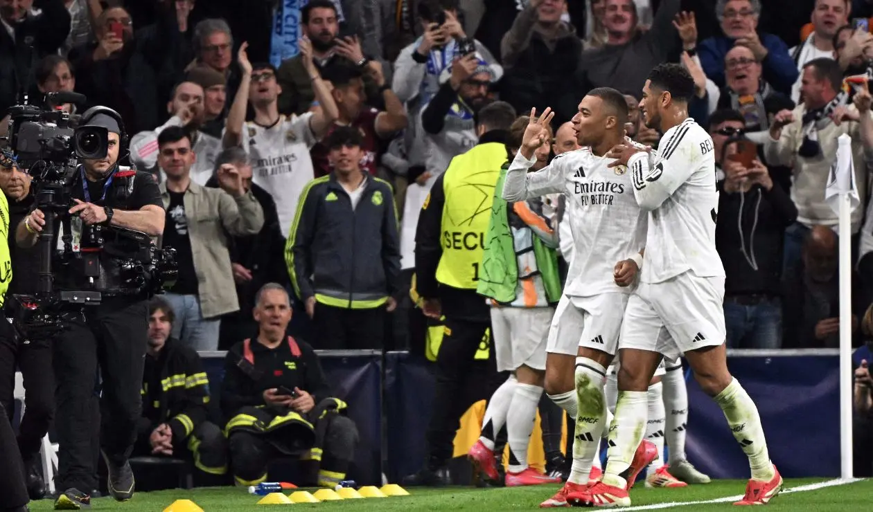 Mbappé le marcó triplete a Manchester City y clasificó a Real Madrid. 