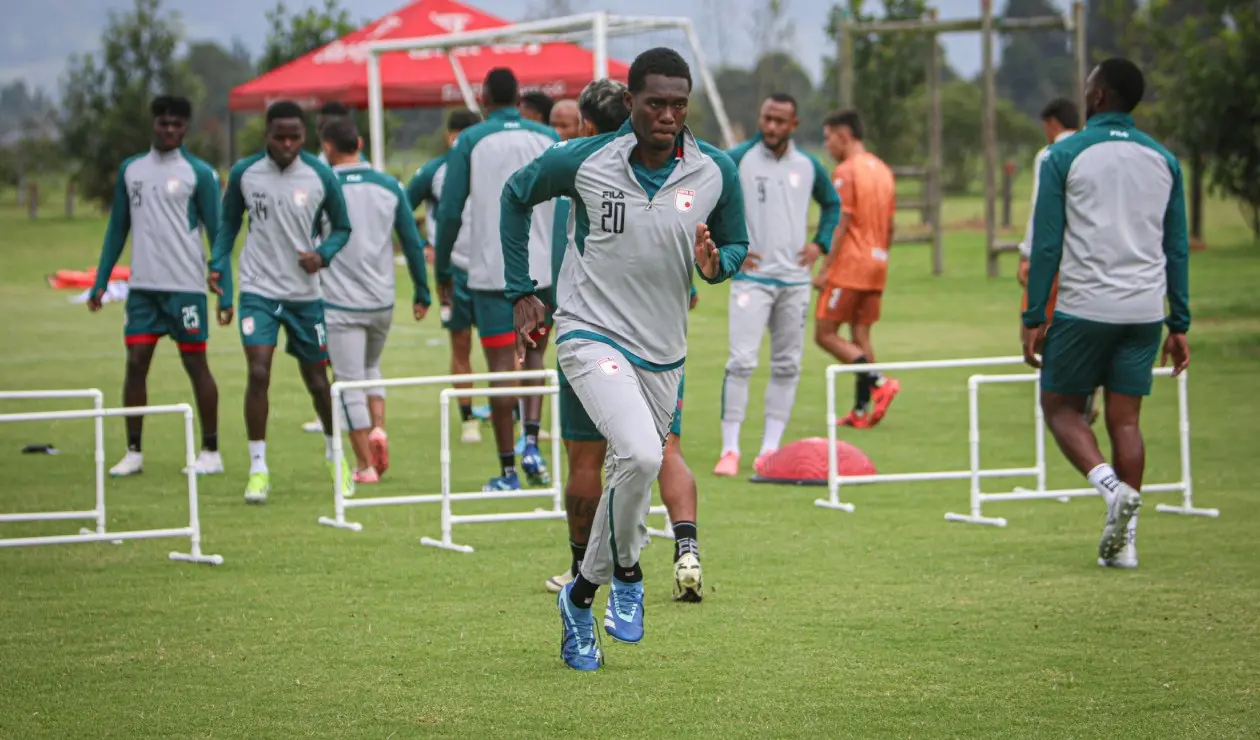 Independiente Santa Fe entrenamiento de Liga BetPlay 2025-I