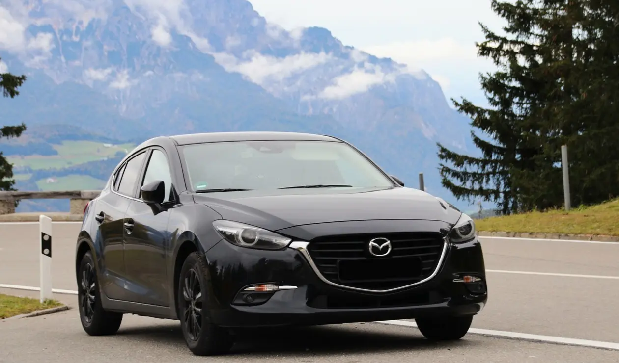 Carro Mazda