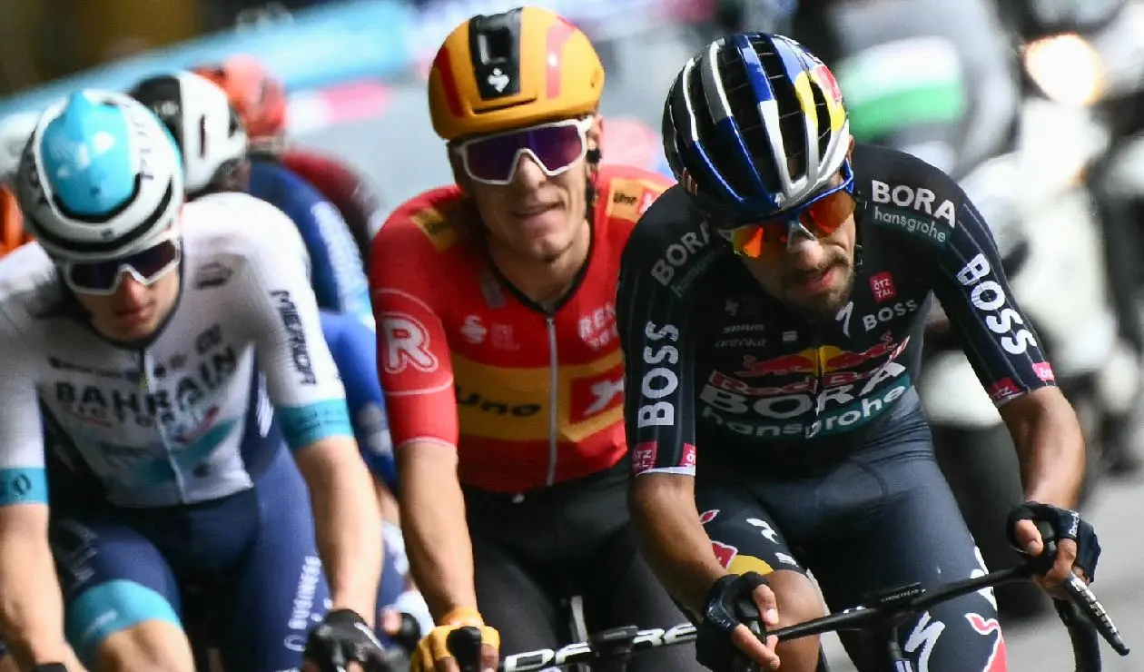 Daniel Felipe Martínez, ciclista colombiano