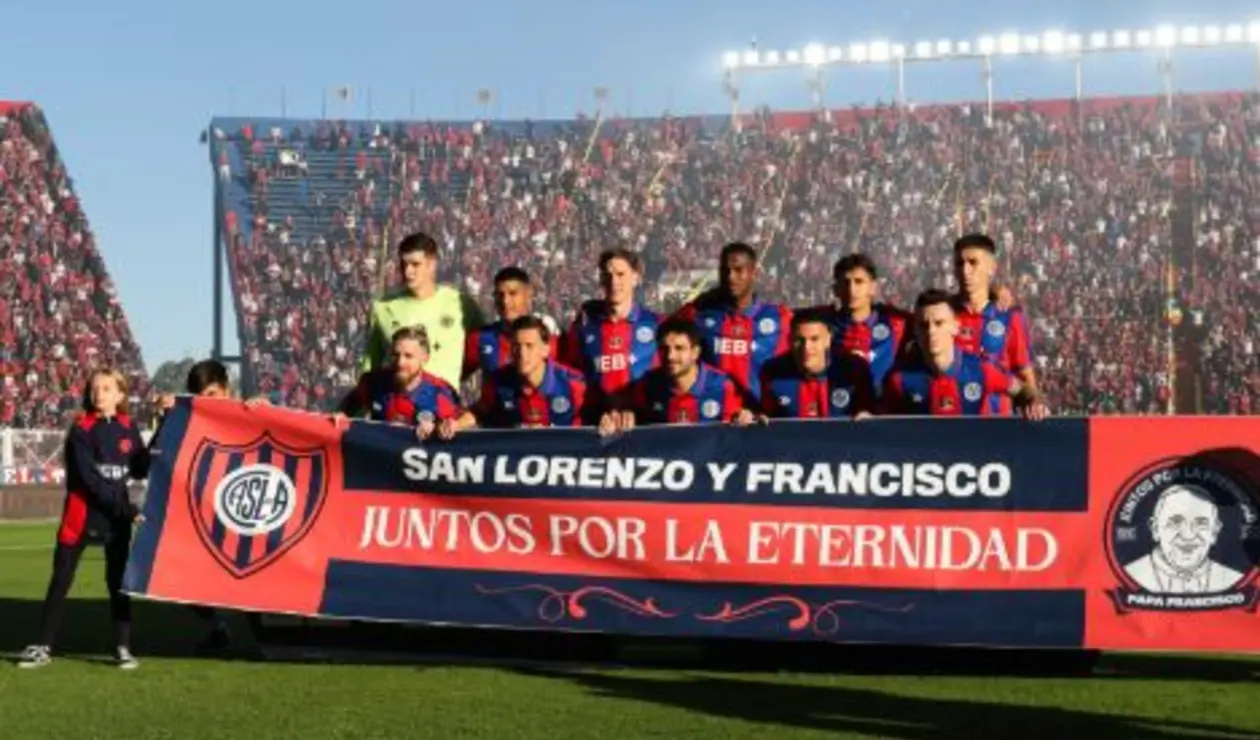 Homenaje de San Lorenzo al Papa Francisco