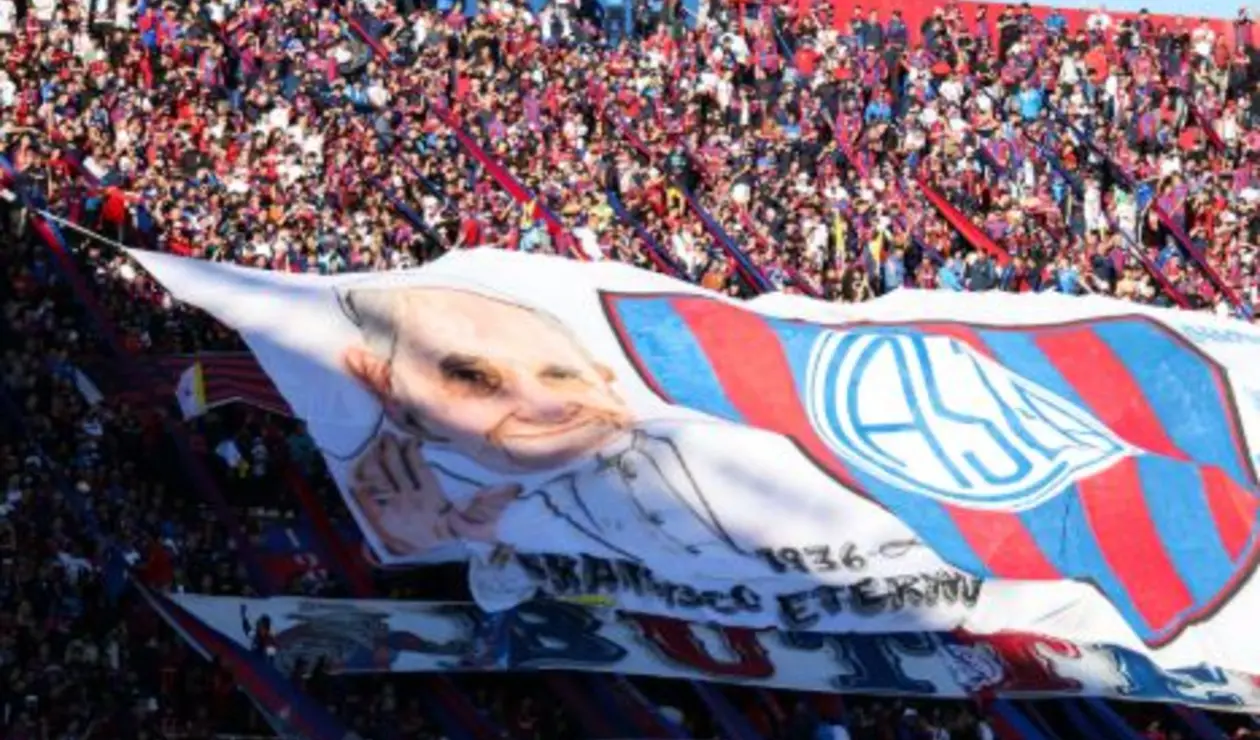 Homenaje de San Lorenzo al Papa Francisco
