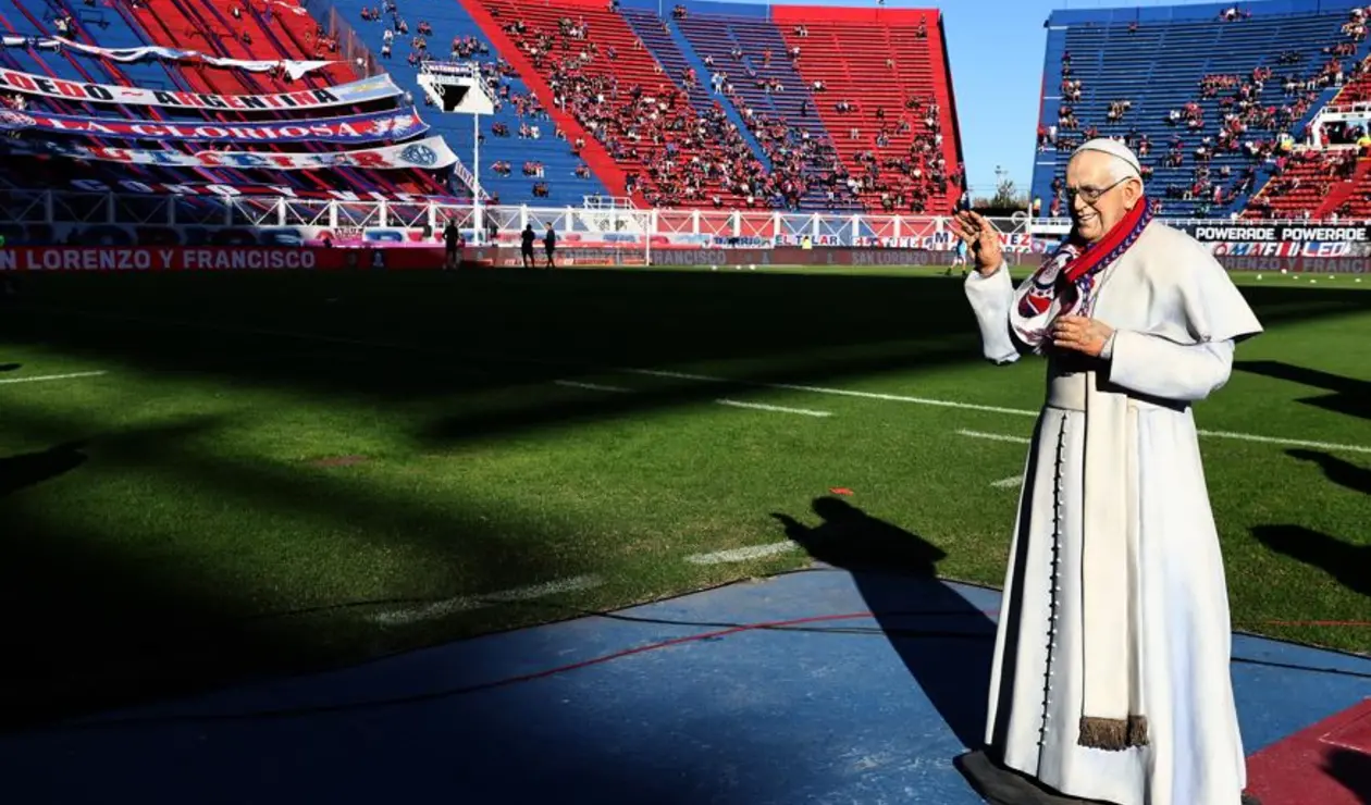 San Lorenzo, homenaje al Papa Francisco