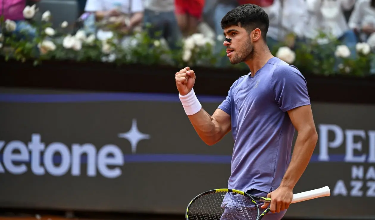 Carlos Alcaraz se estrenó con victoria en el Masters 1000 de Roma