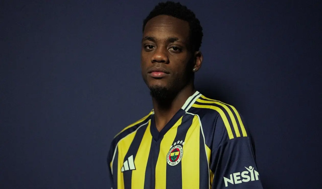 Jhon Durán con Fenerbahçe