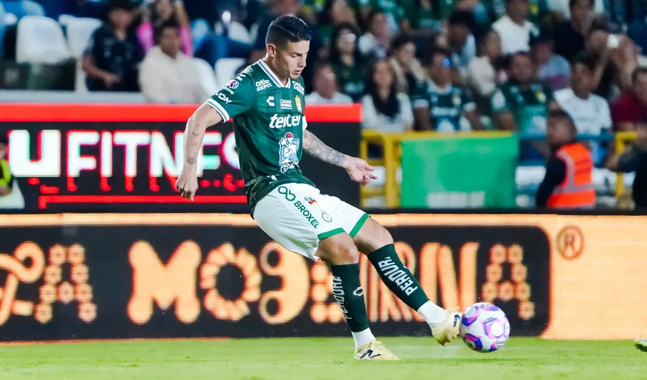 James Rodríguez con el Club León