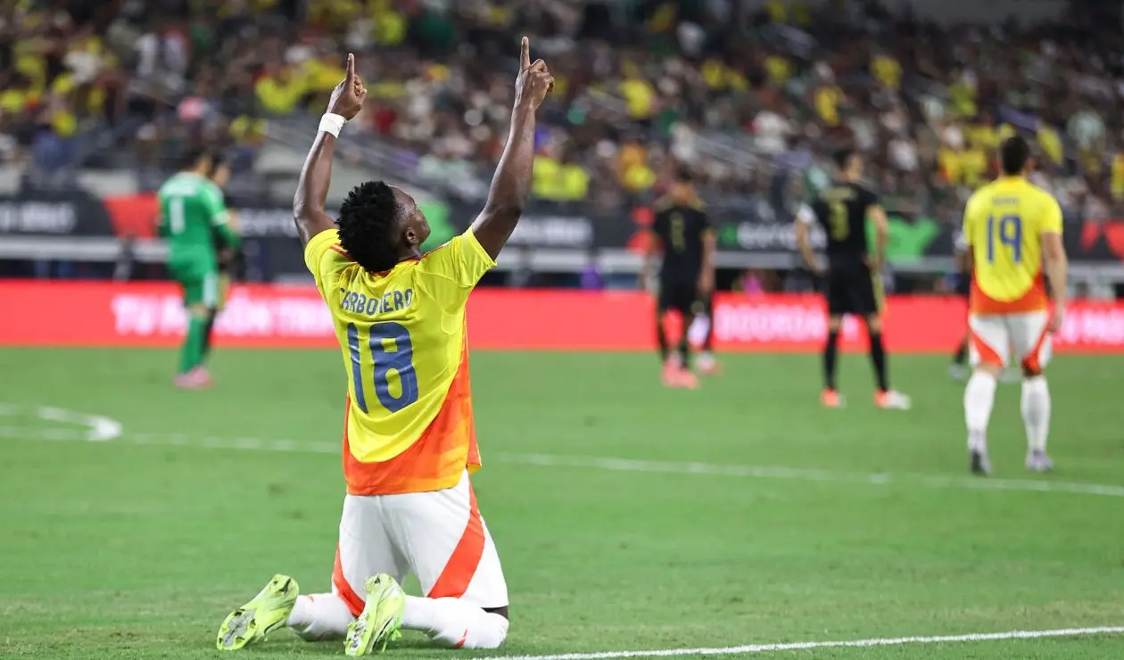 Johan Carbonero anotó golazo contra México