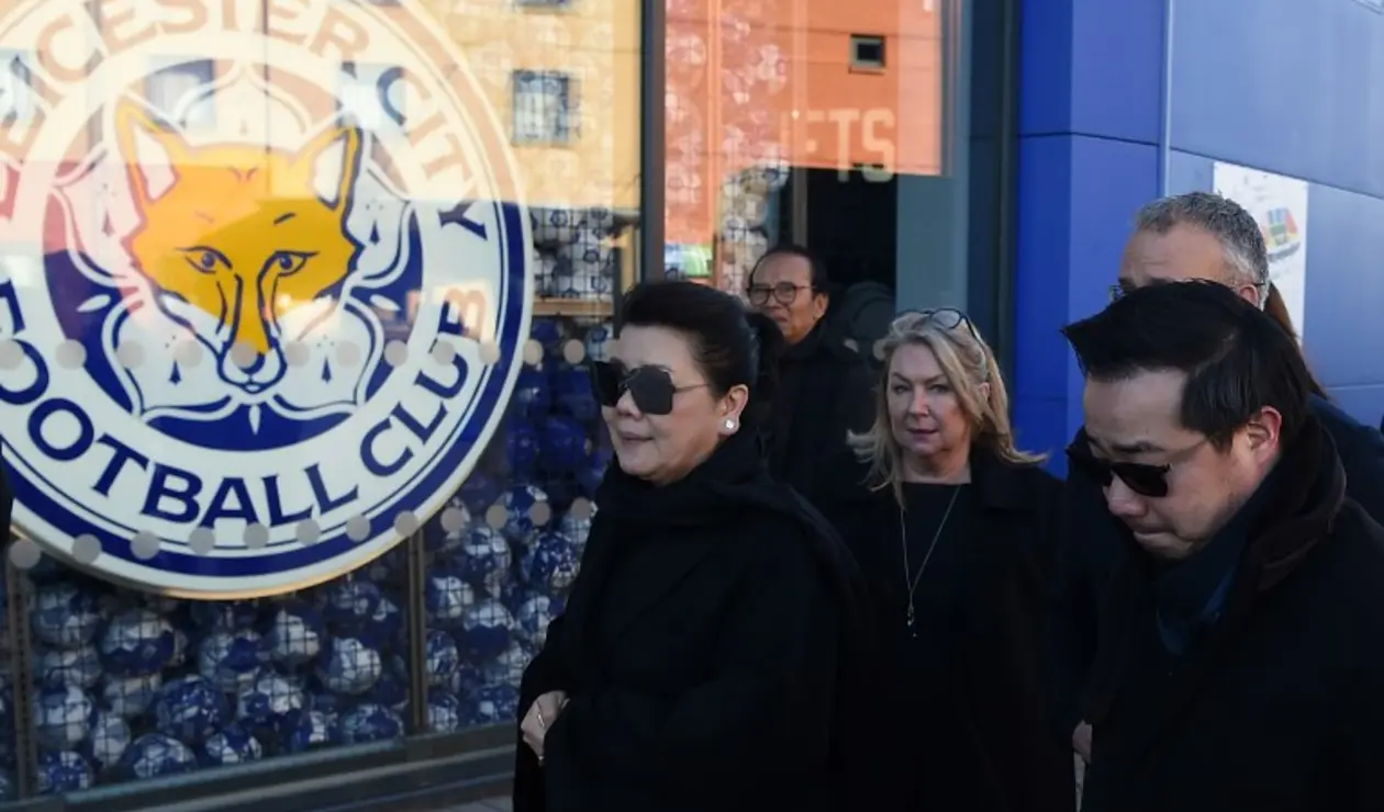 Homenaje al presidente del Leicester, Vichai Srivaddhanaprabha. Thumbnail