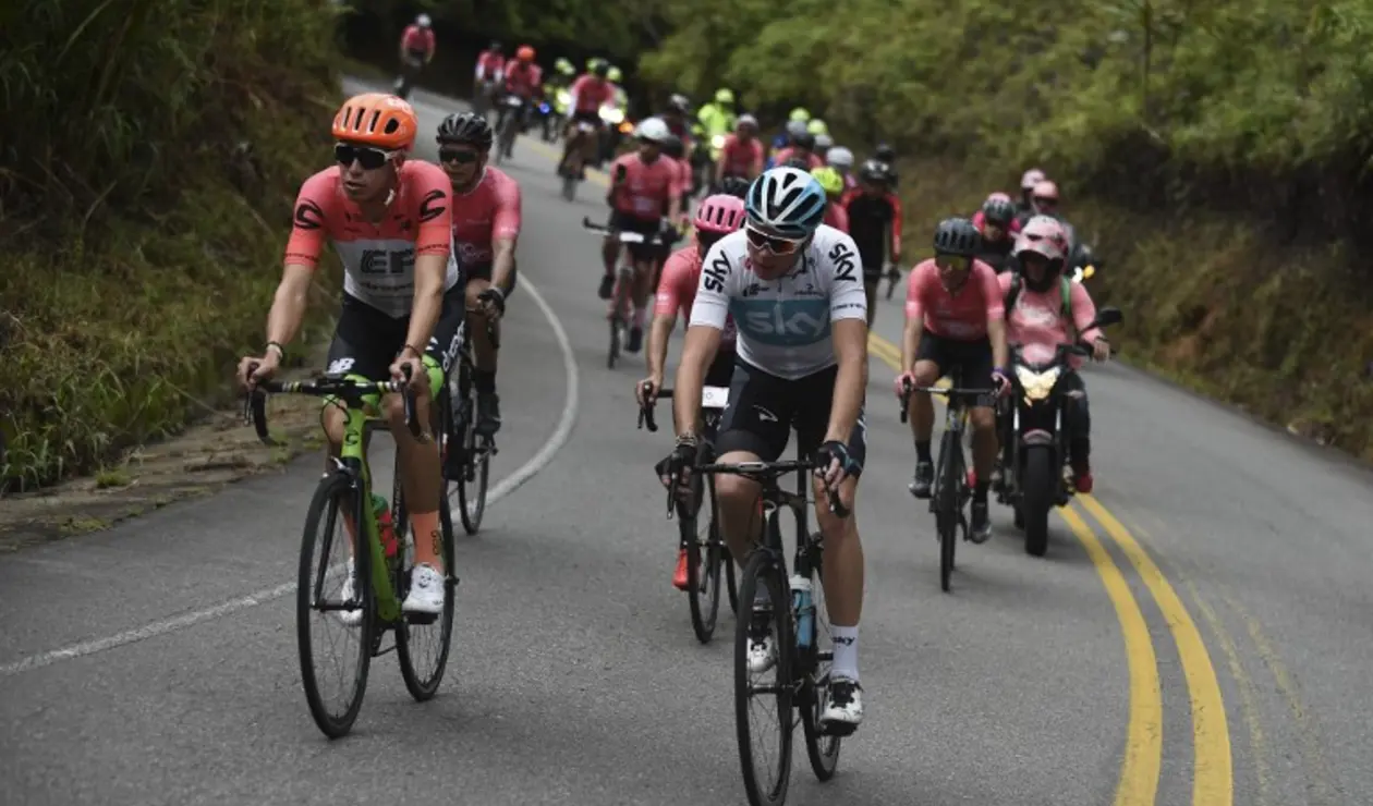 "Ustedes son muy cálidos", dijo Chris Froome refiriéndose a la hospitalidad mostrada por los aficionados en Colombia