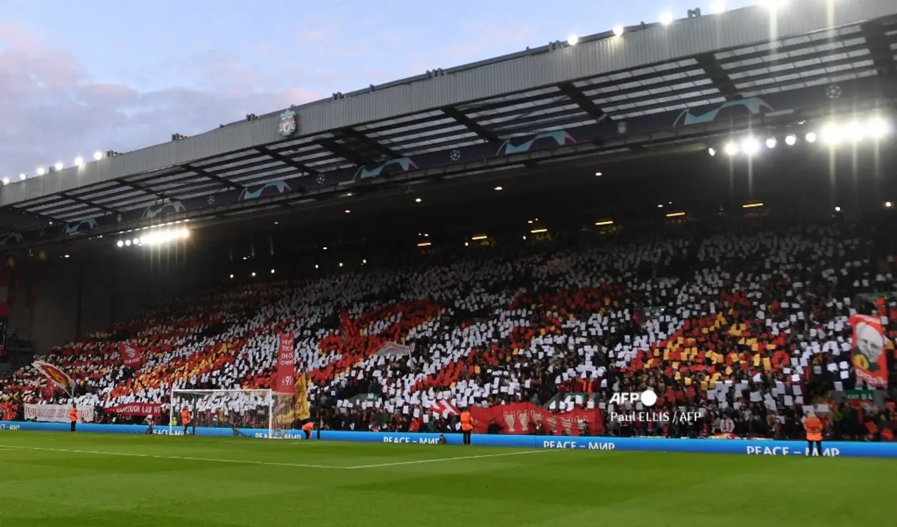 Hinchada de Liverpool