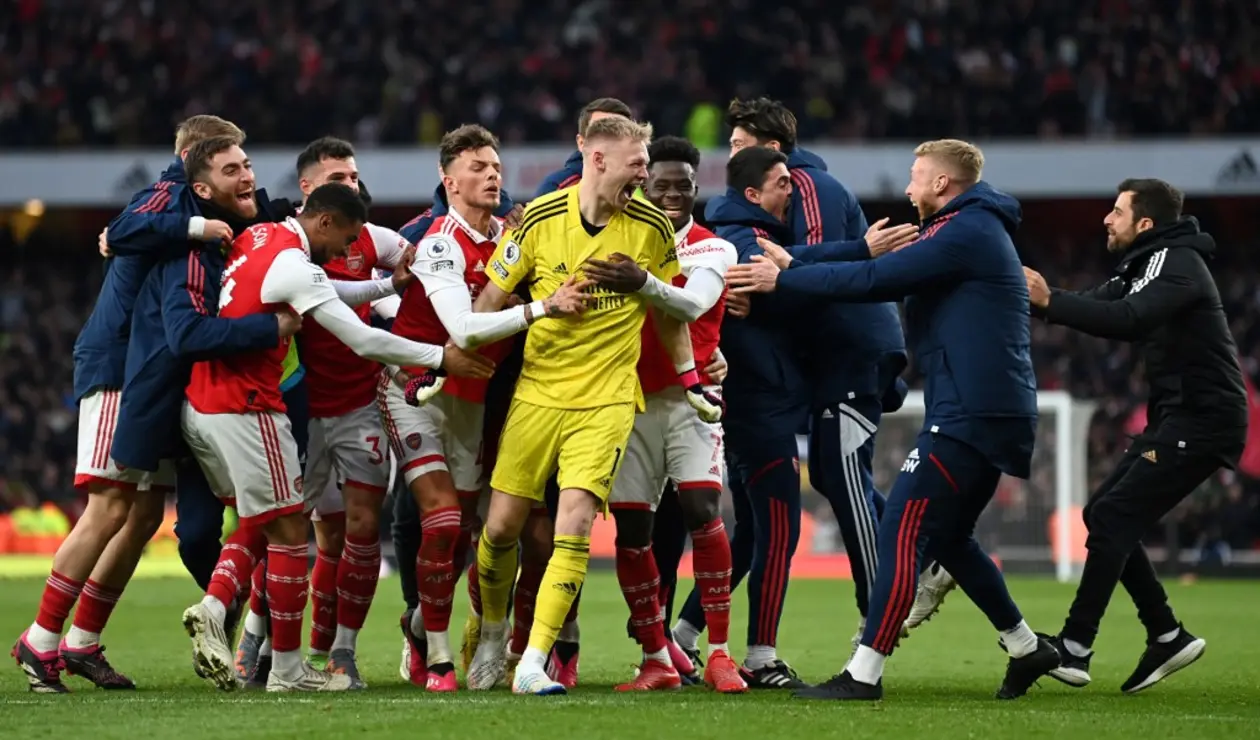 Arsenal remontó y sigue líder de la Premier League