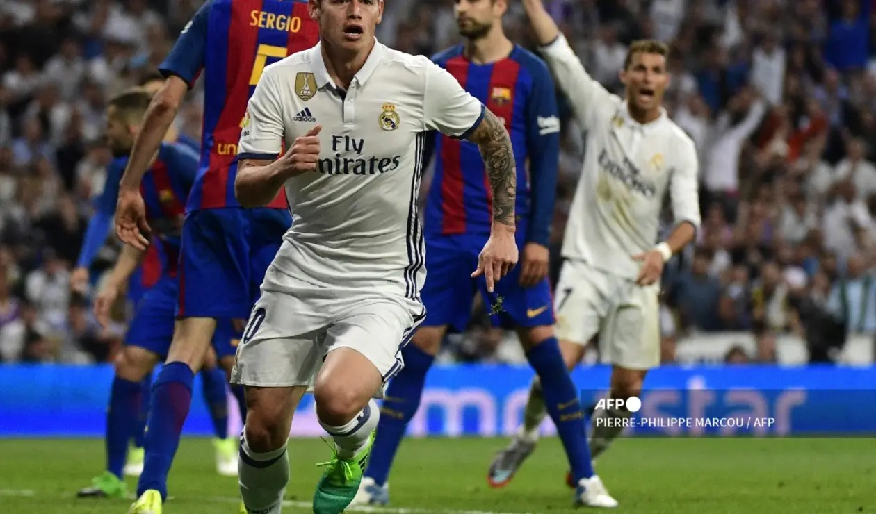 James Rodríguez celebra su gol con Real Madrid ante Barcelona.