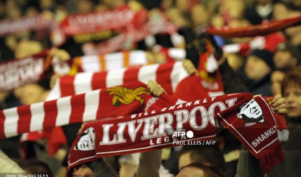 Liverpool, hinchas en Anfield Road