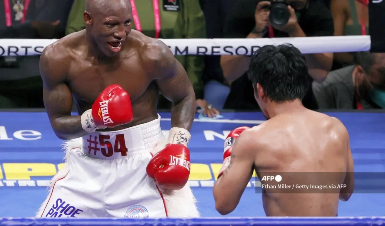 Yordenis Ugás, Manny Pacquiao, AMB