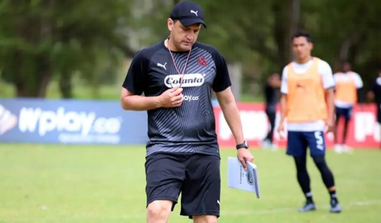 Aldo Bobadilla, técnico de Independiente Medellín