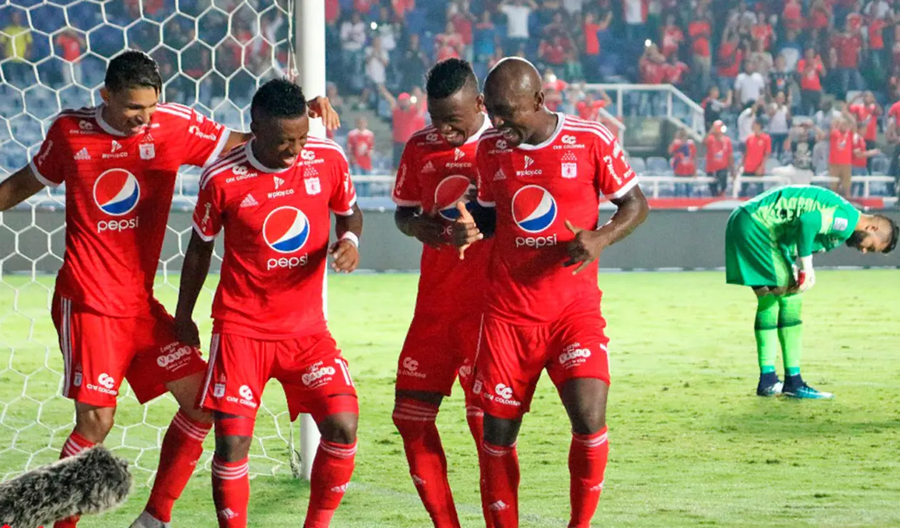 América de Cali, jugadores celebrando tras un gol anotado ante Leones en la Liga Águila II 2018