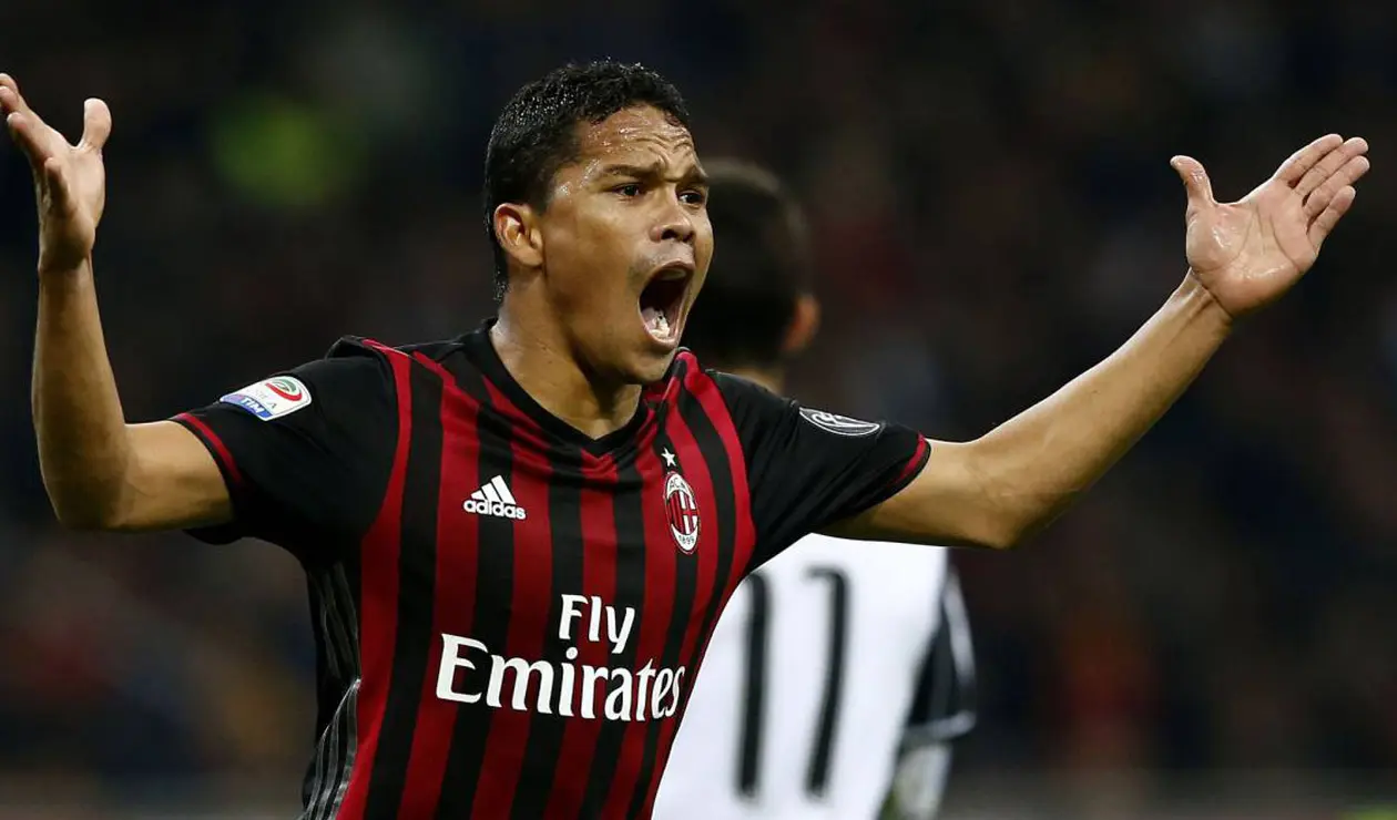 Carlos Bacca no se concentró con el AC Milan en la pretemporada