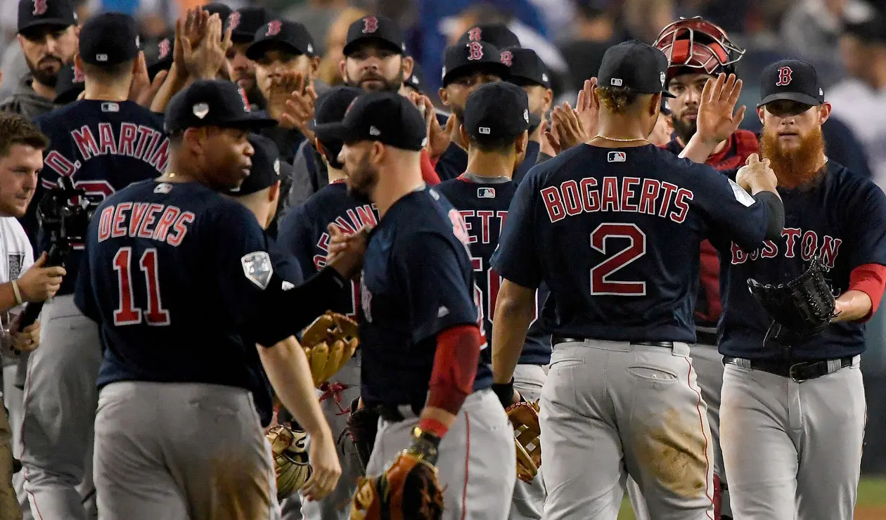 Boston remontó ante Dodgers y logró su tercera victoria en la Serie Mundial