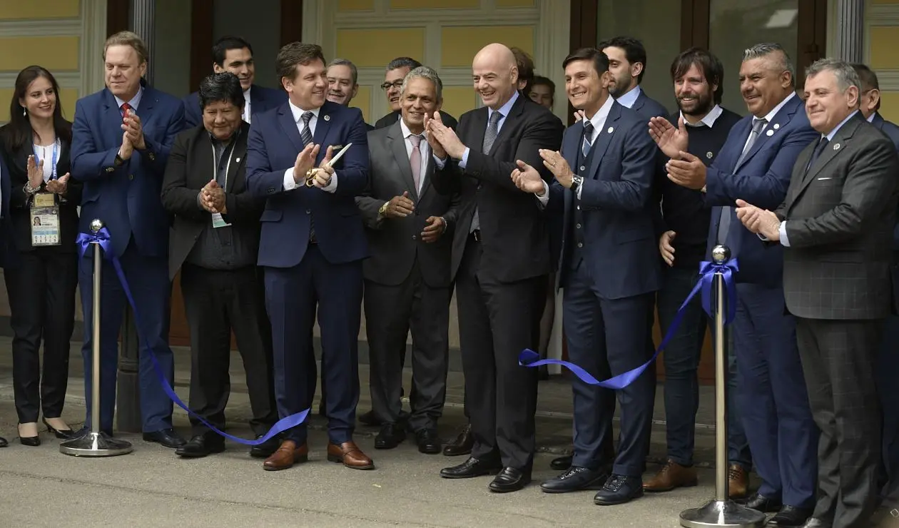 Inauguración de la Casa del Fútbol de la Conmebol en Moscú 