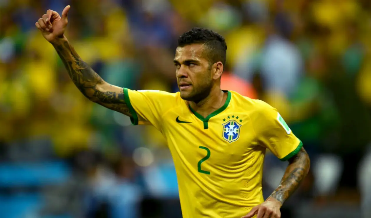 Dani Alves, lateral de Brasil