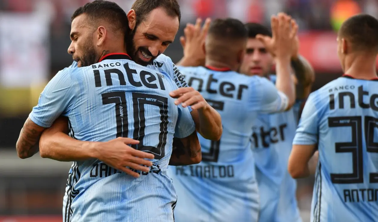 Dani Alves y Juanfran - Sao Pablo 2019