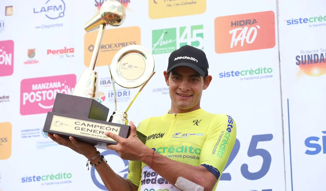 Diego Camargo del Team Medellín, ganador del clásico RCN 2025